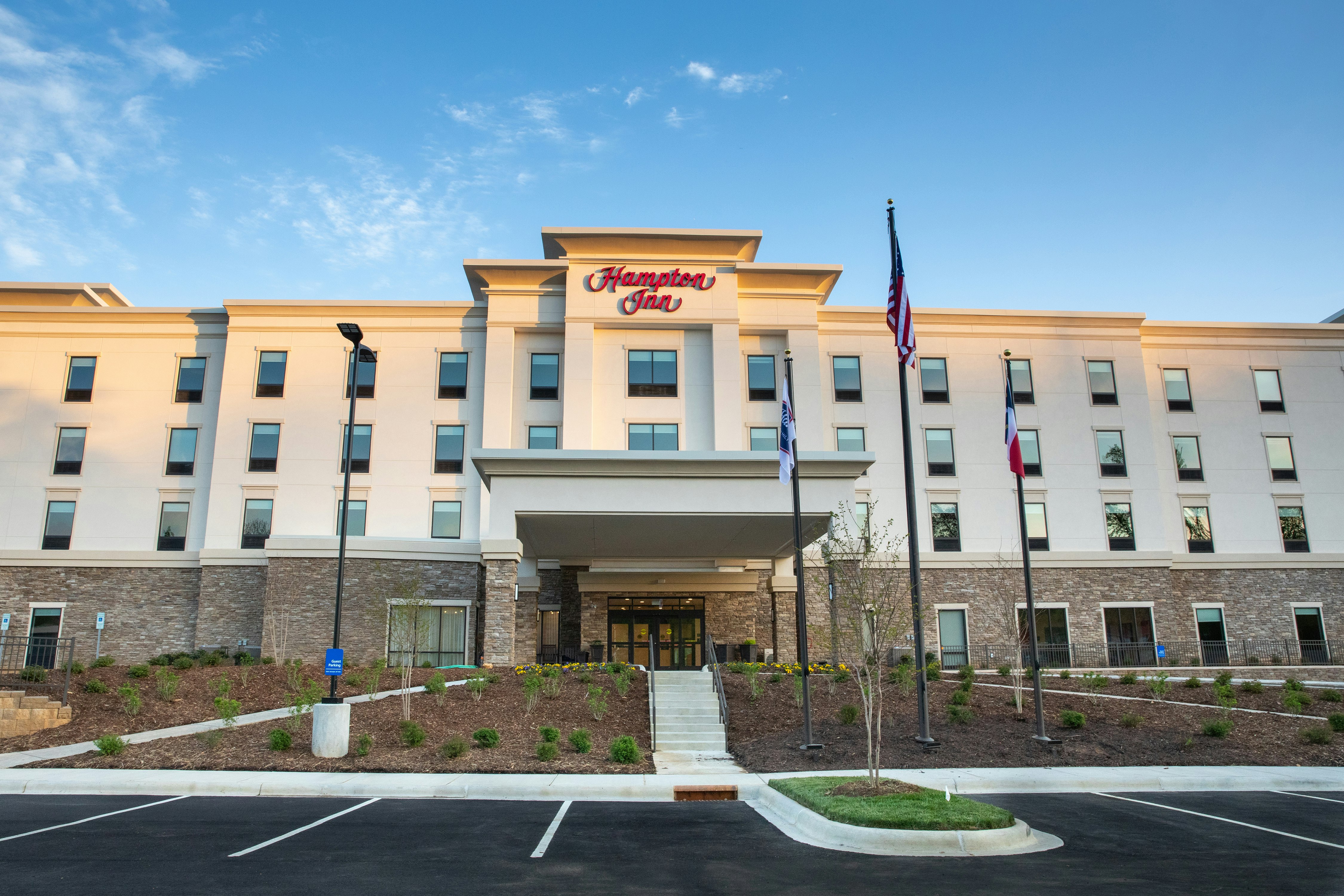 Hampton Inn Black Mountain 1/25