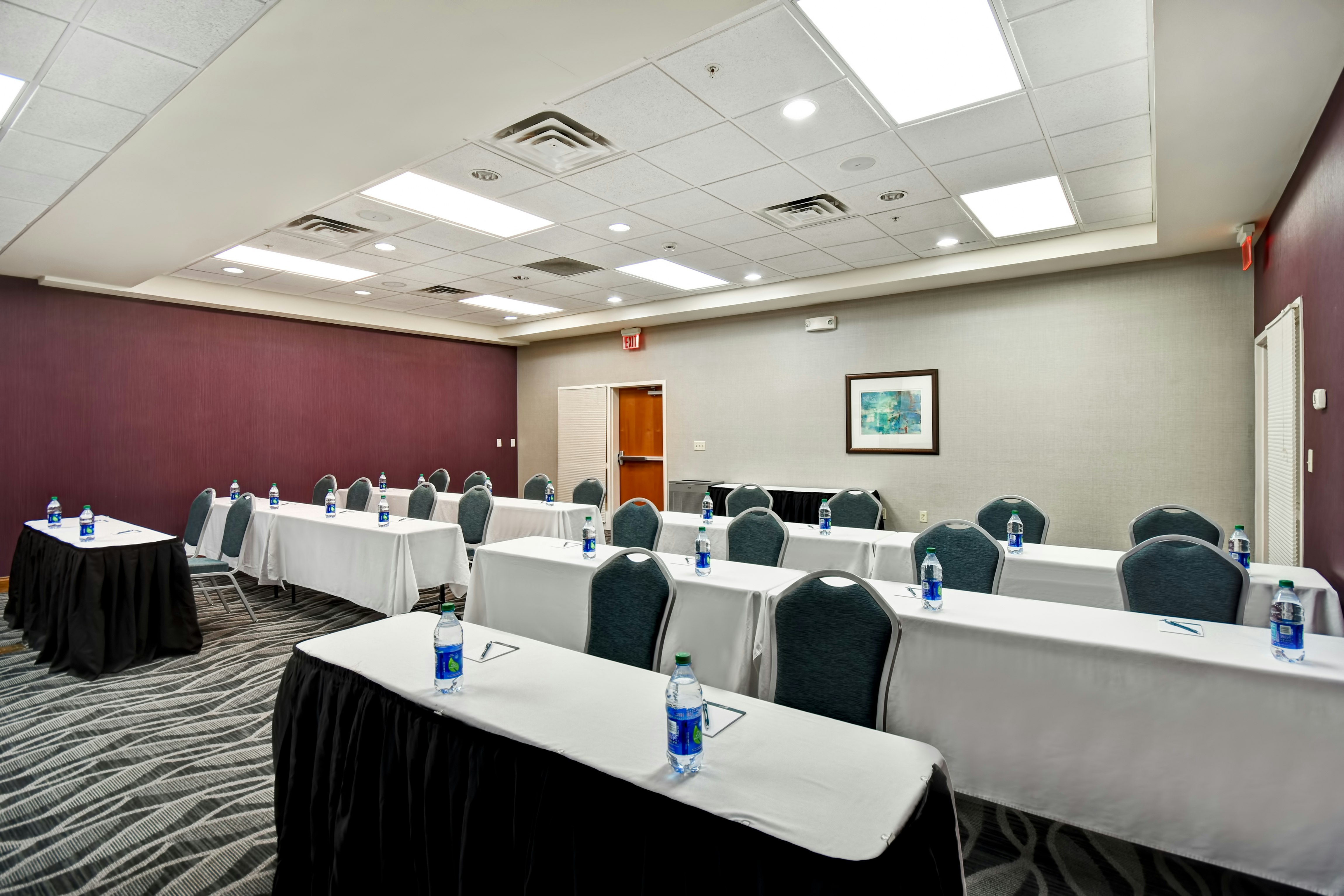 Homewood Suites By Hilton Cincinnati Milford 24/25