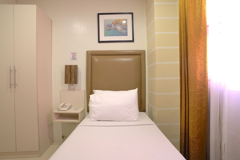 Cebu Uncle Tom's Cabin Hotel powered by Cocotel photo4
