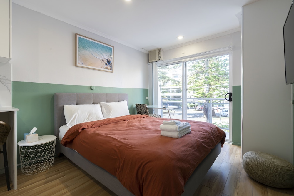 Manly Designer Studios 14/50