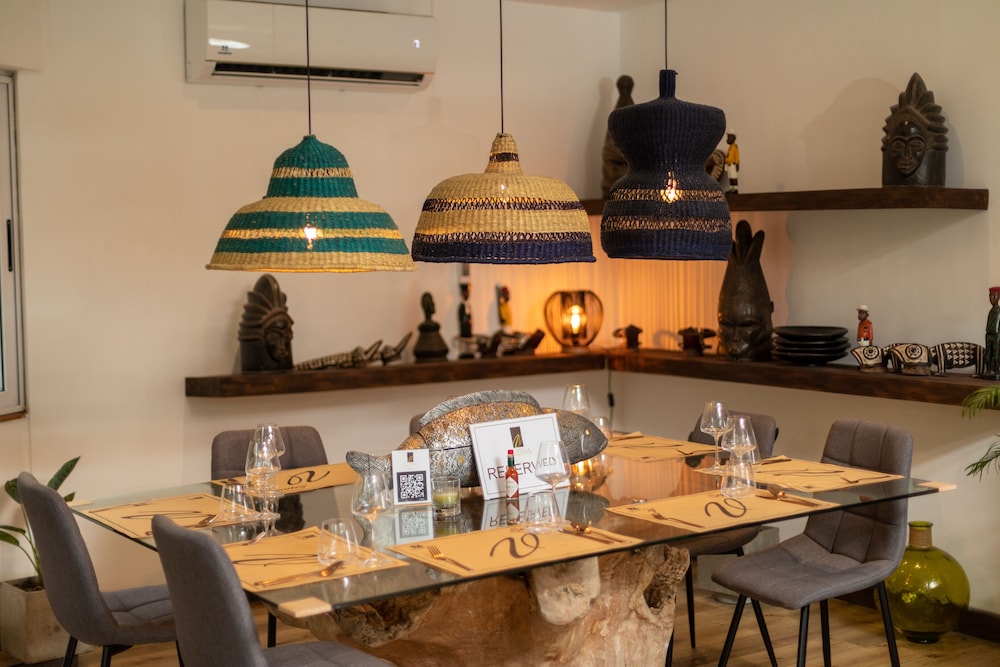 La Villa Boutique Hotel 57/69