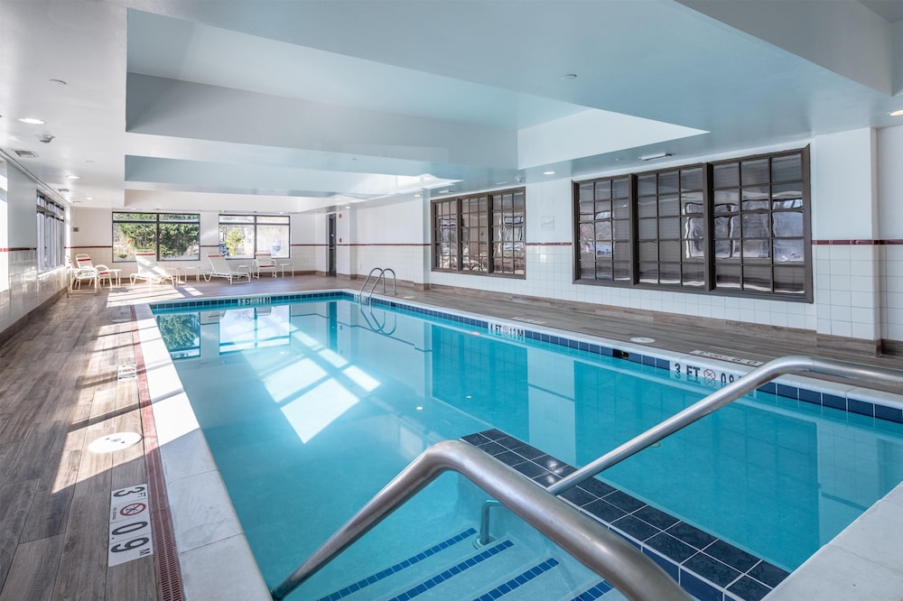 swimming pool spa