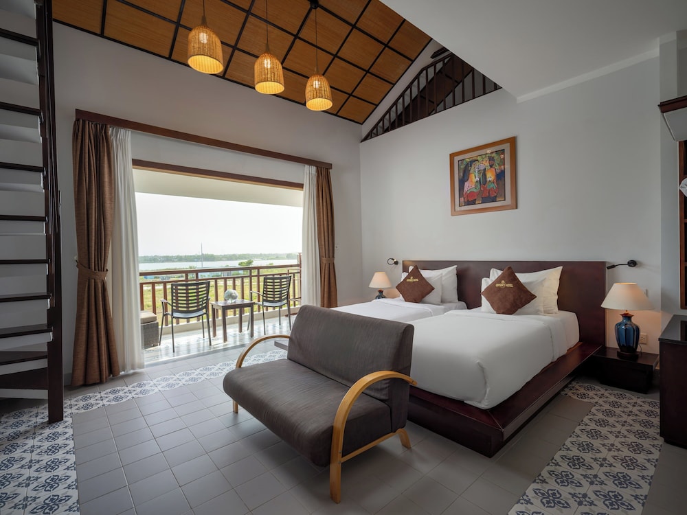 DUPLEX, SUITE, RIVER VIEW, BALCONY