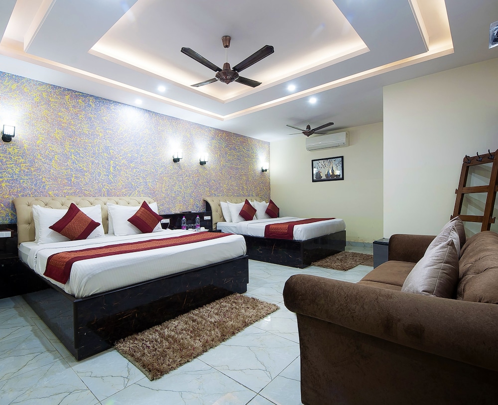 HOTEL AIRPORT INN 30/46
