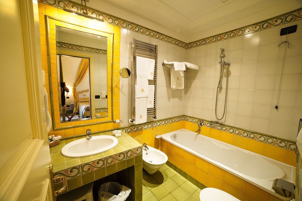 Grande Albergo Miramare 50/50