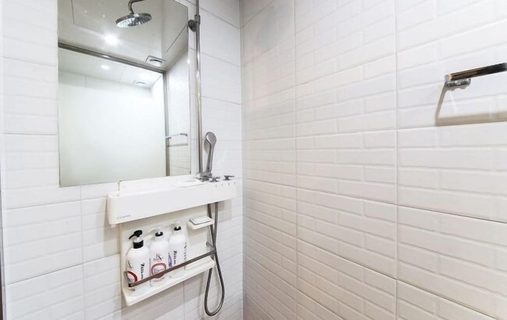 Songjeong Zeta Hotel 20/20