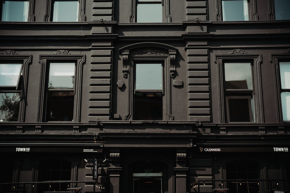 The 1852 Hotel 4/61