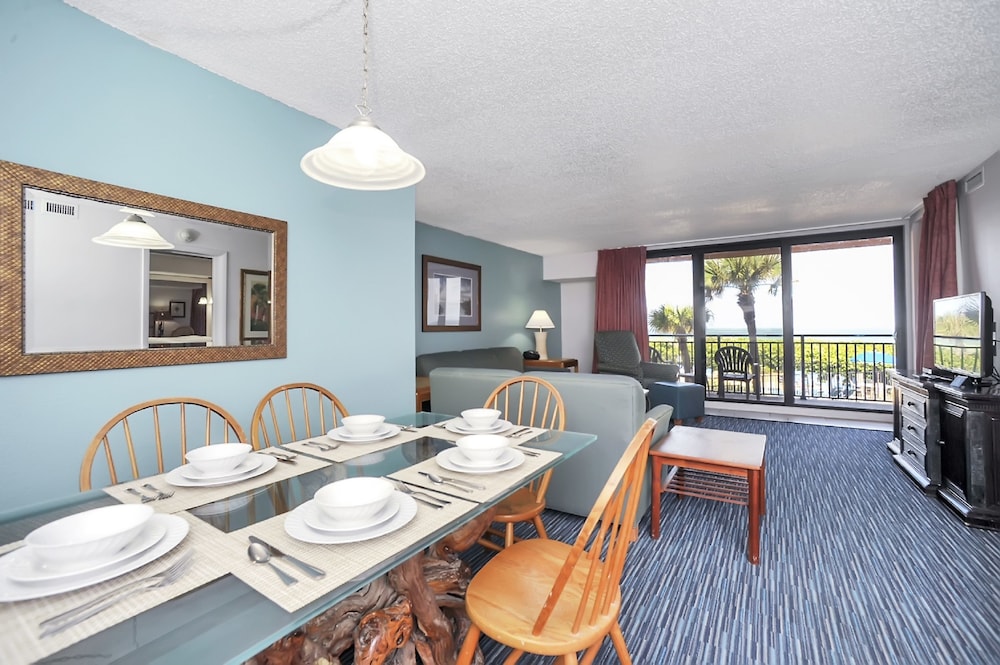 Oceanique Resort by Capital Vacations 28/48