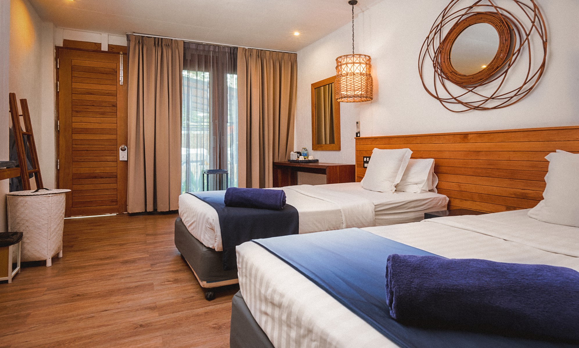 Cabana, Twin Beds