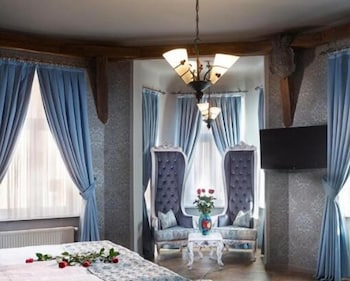 Hotel Urania 4/78