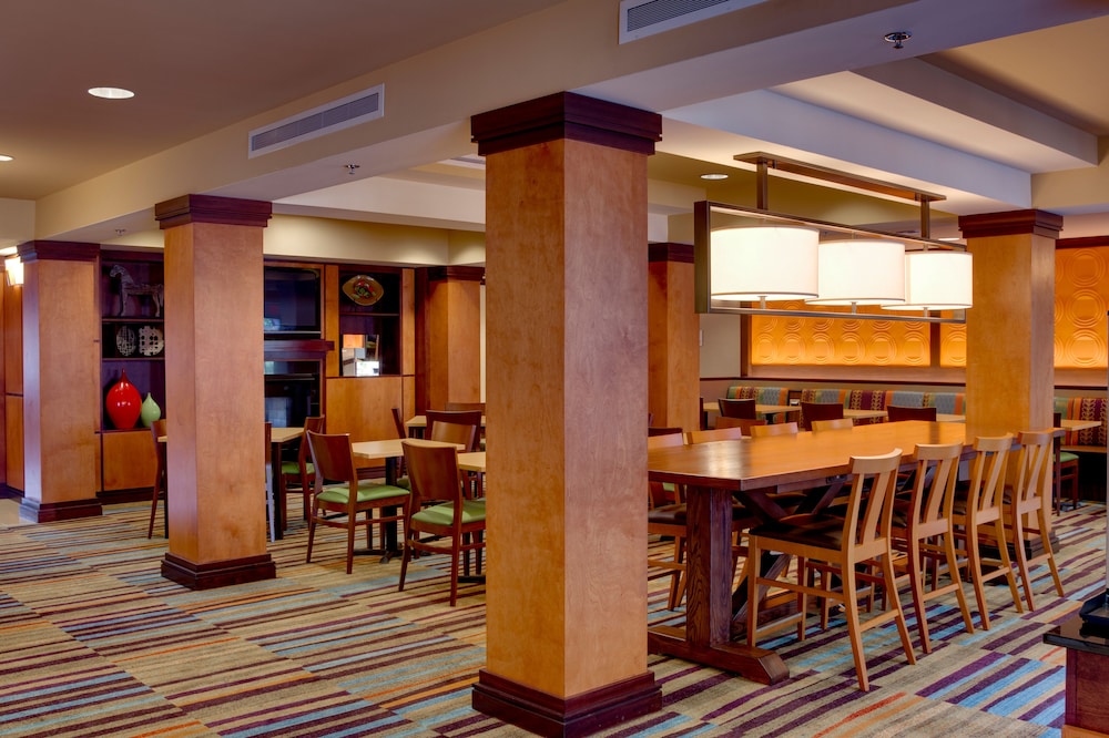 Fairfield Inn Suites Melbourne Palm Bay Viera 32/50