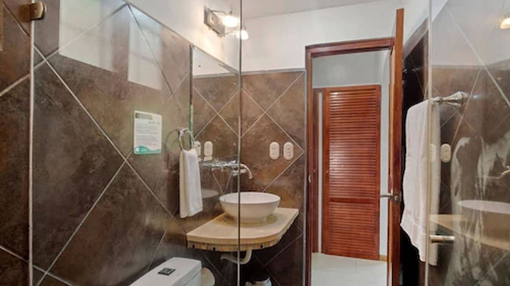 Hotel Arco Iris 32/70