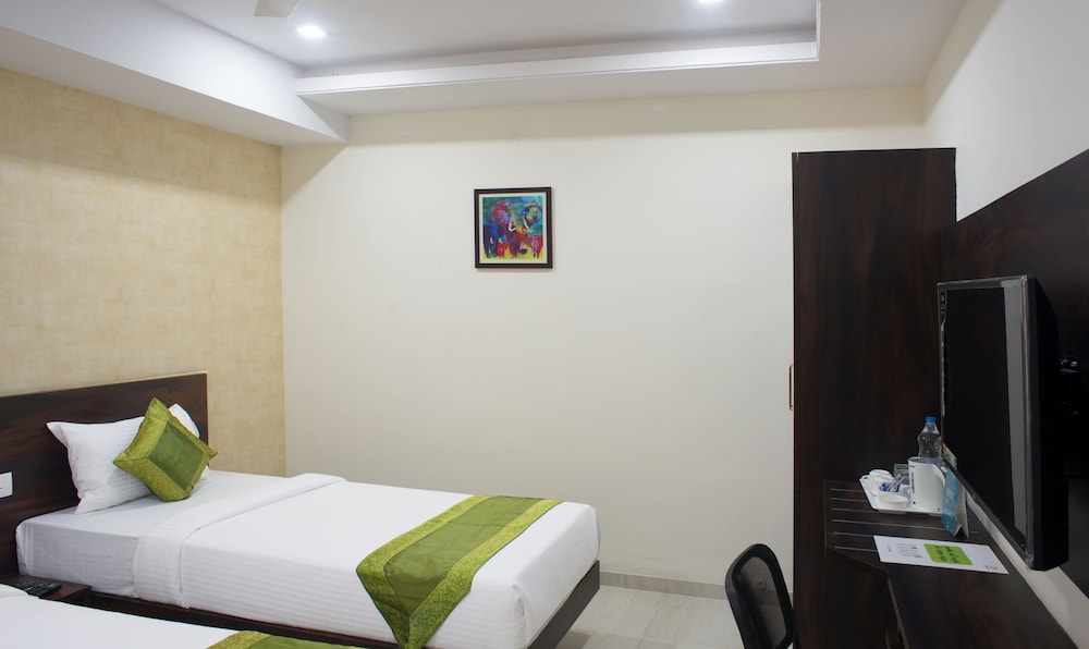 Treebo Celeste Vizag 5/25