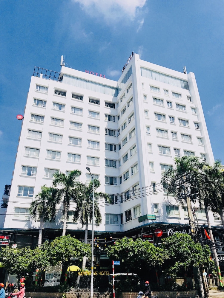 Happy Life Hotel 8/86