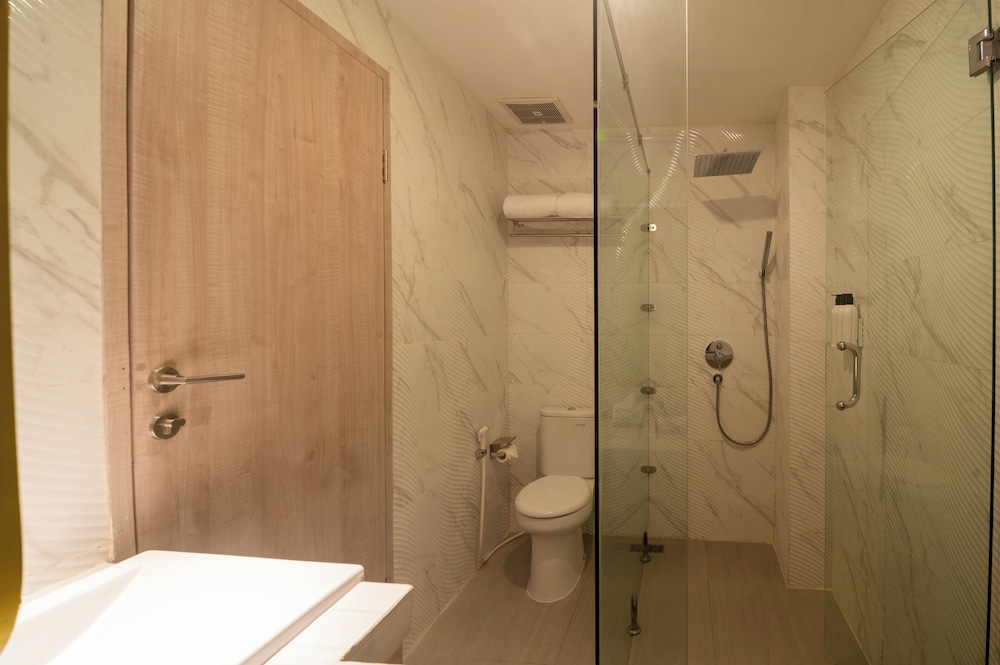 Yulia Hotel Managed by HIG 44/48