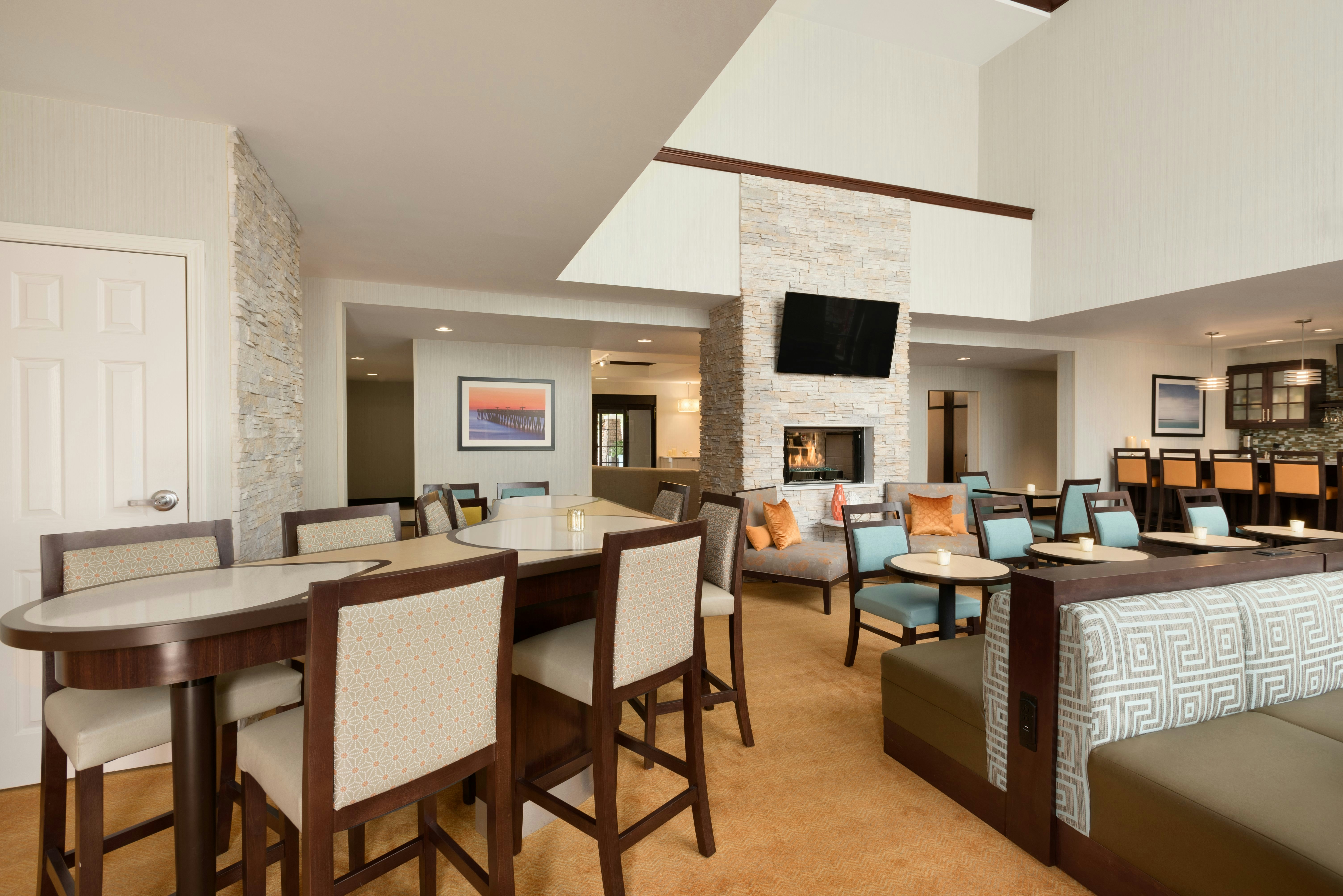 Homewood Suites By Hilton Jacksonville Deerwood Park 19/34