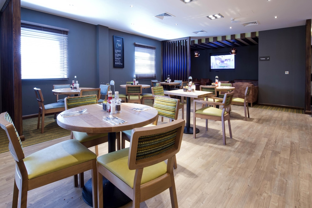 Premier Inn London Brixton Hotel 38/45