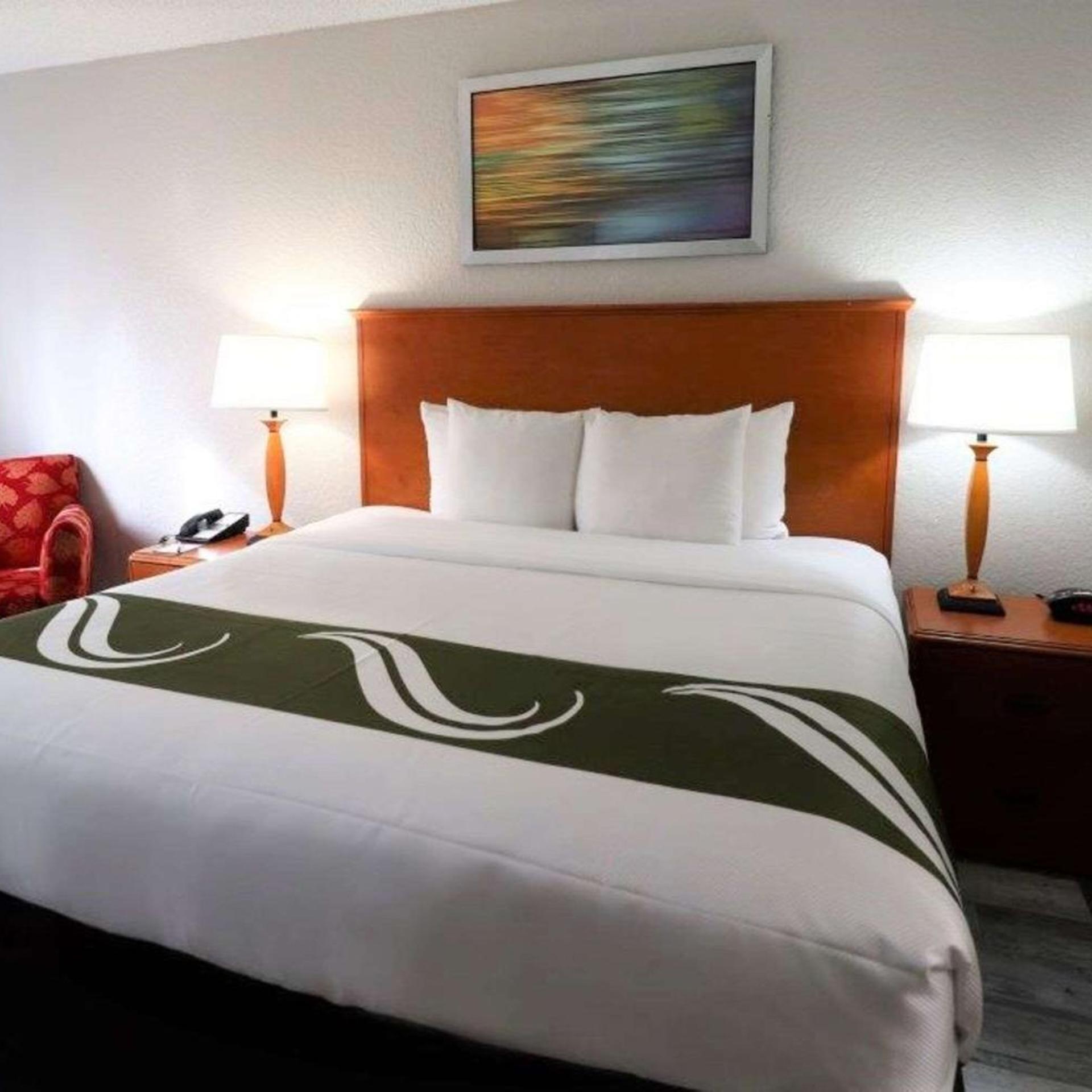 غرفة بسرير كينج بحوض استحمام، Quality Inn Miami Airport - Doral 5/9