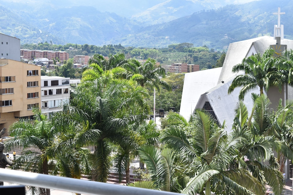 Hotel Bolivar Plaza 5/61