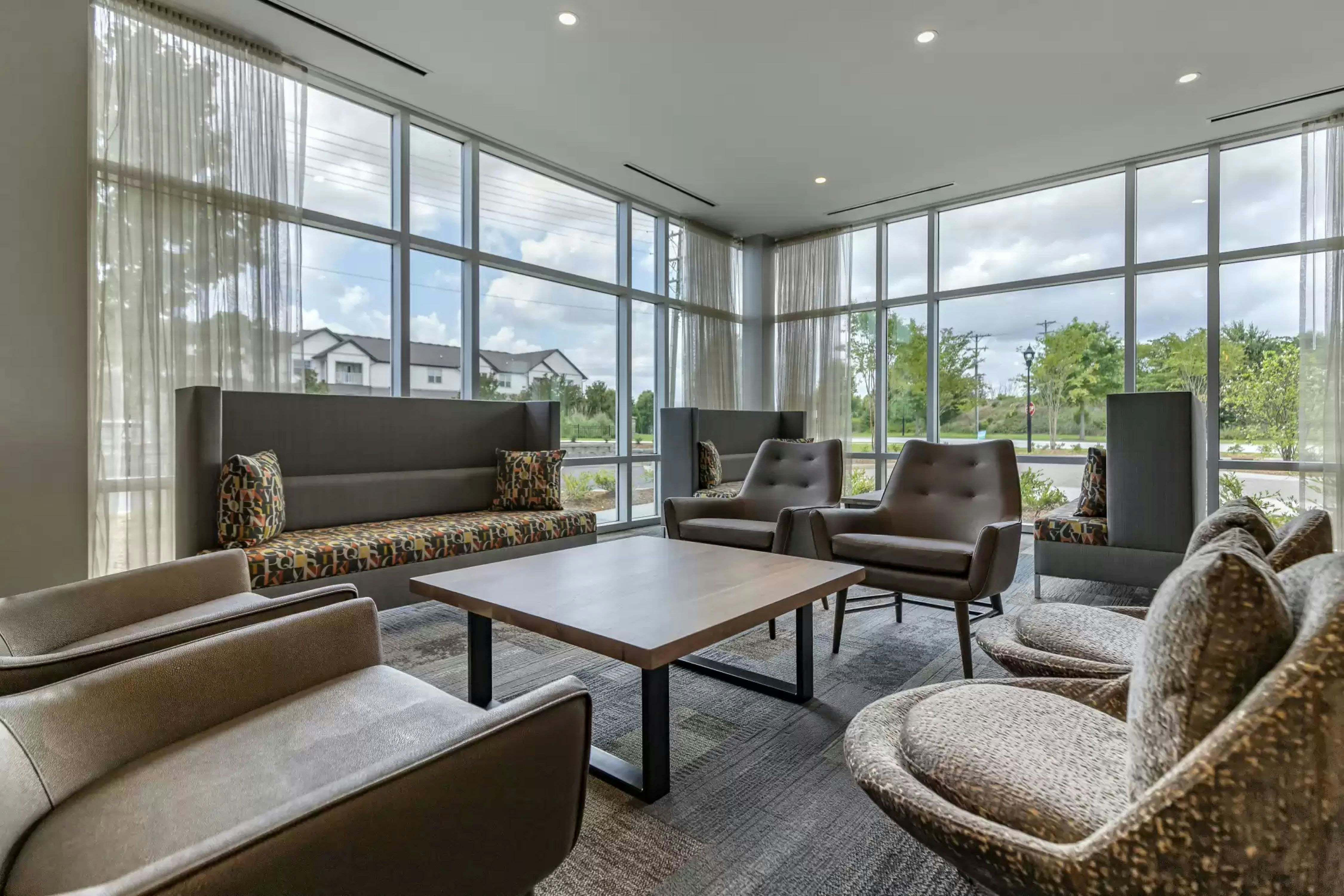 DoubleTree by Hilton Greenville Woodruff Road 26/40