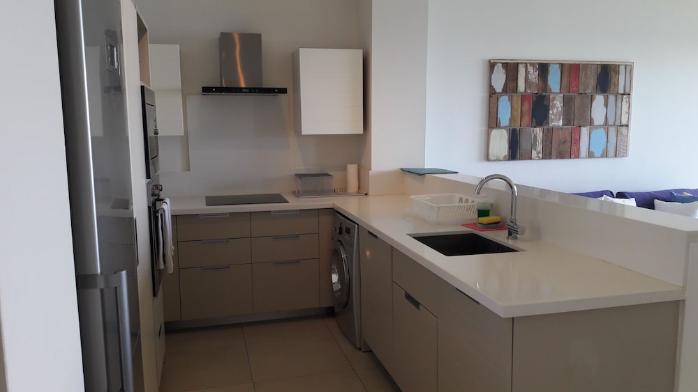 Villasun Seafront Apartment at Cap Ouest 6/29