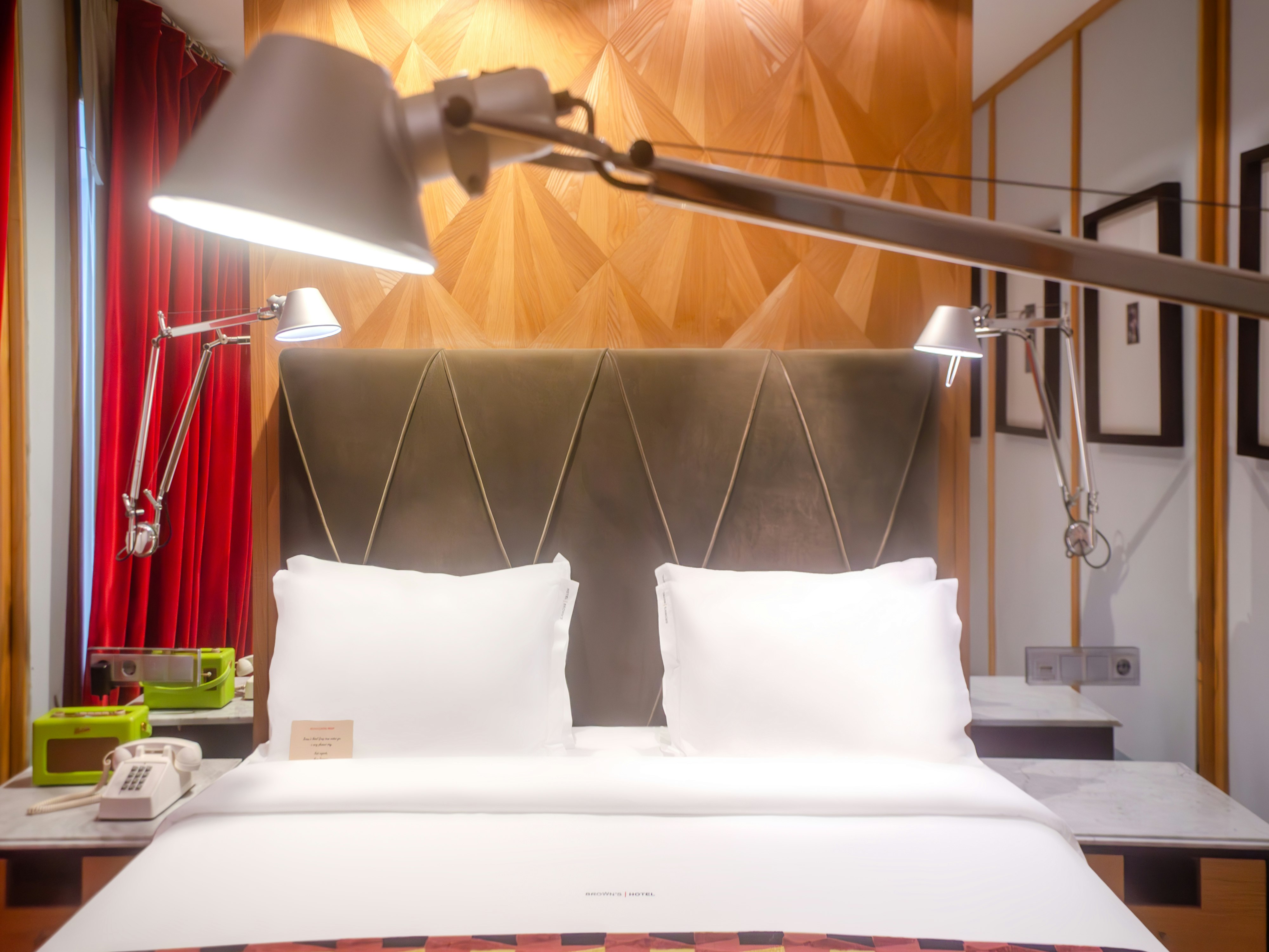 Brown S Boutique Hotel 35/70