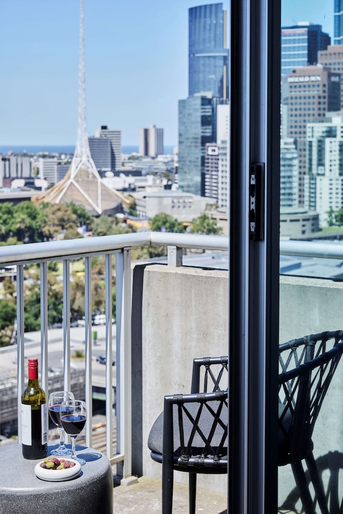 Adina Apartment Hotel Melbourne On Flinders 55/61