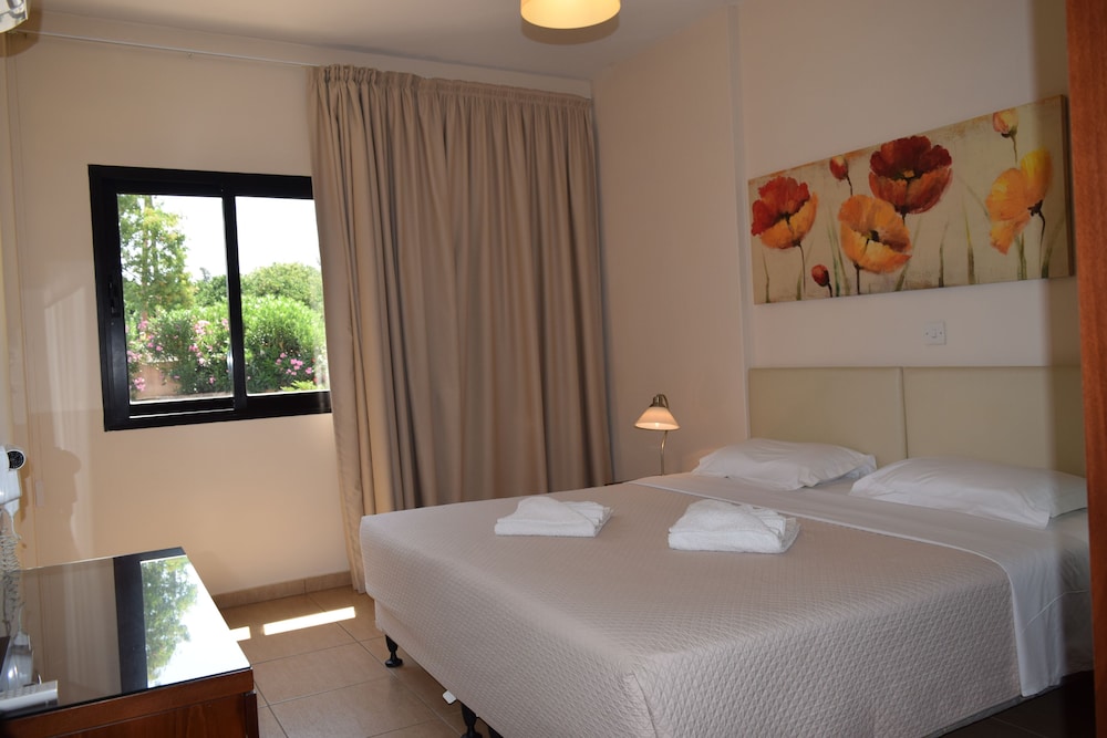Anna Hotel Apartments 13/69