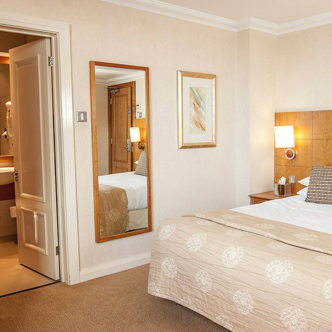Harbour Heights Hotel 18/50