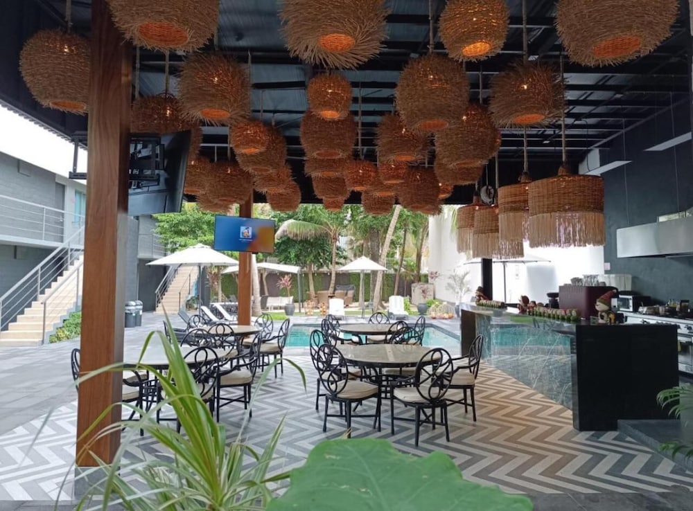Grand City Hotel 31/49
