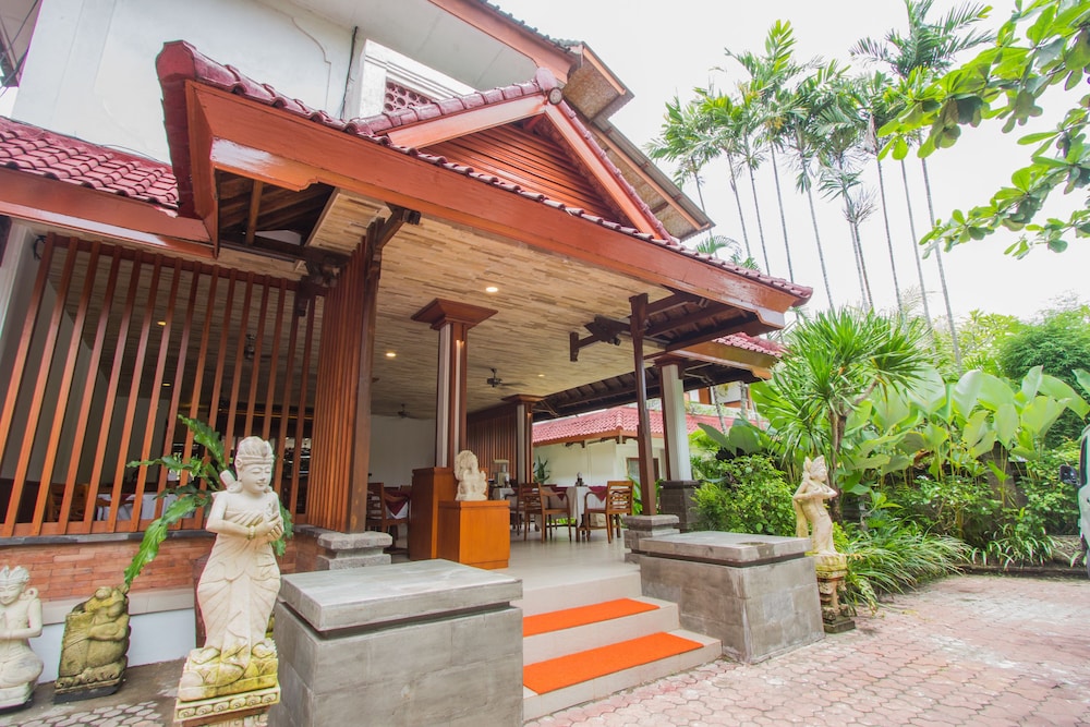 Sinar Bali in Legian