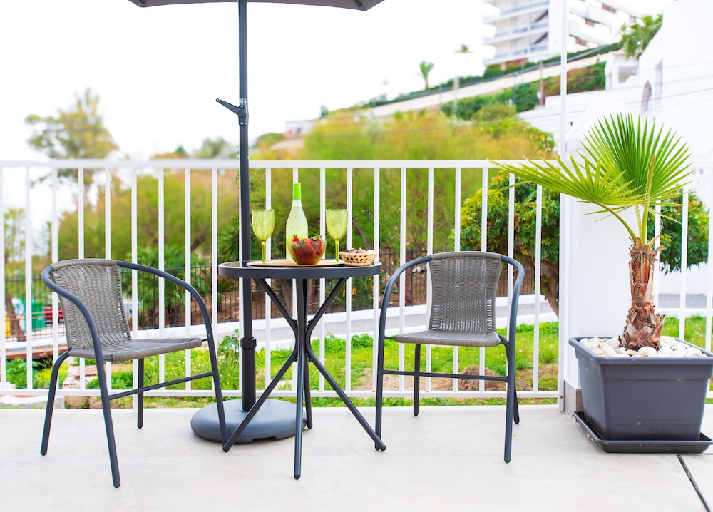 Boutique Rooms Playa Burriana 50/70