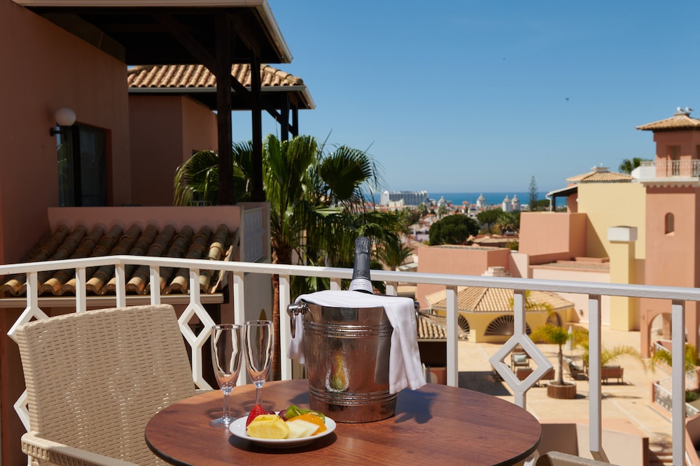 FOUR SEASONS VILAMOURA 36/50