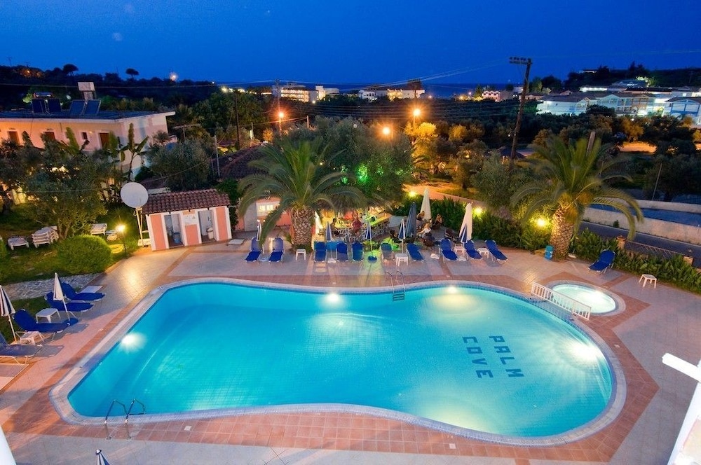 Callinica Hotel 56/68