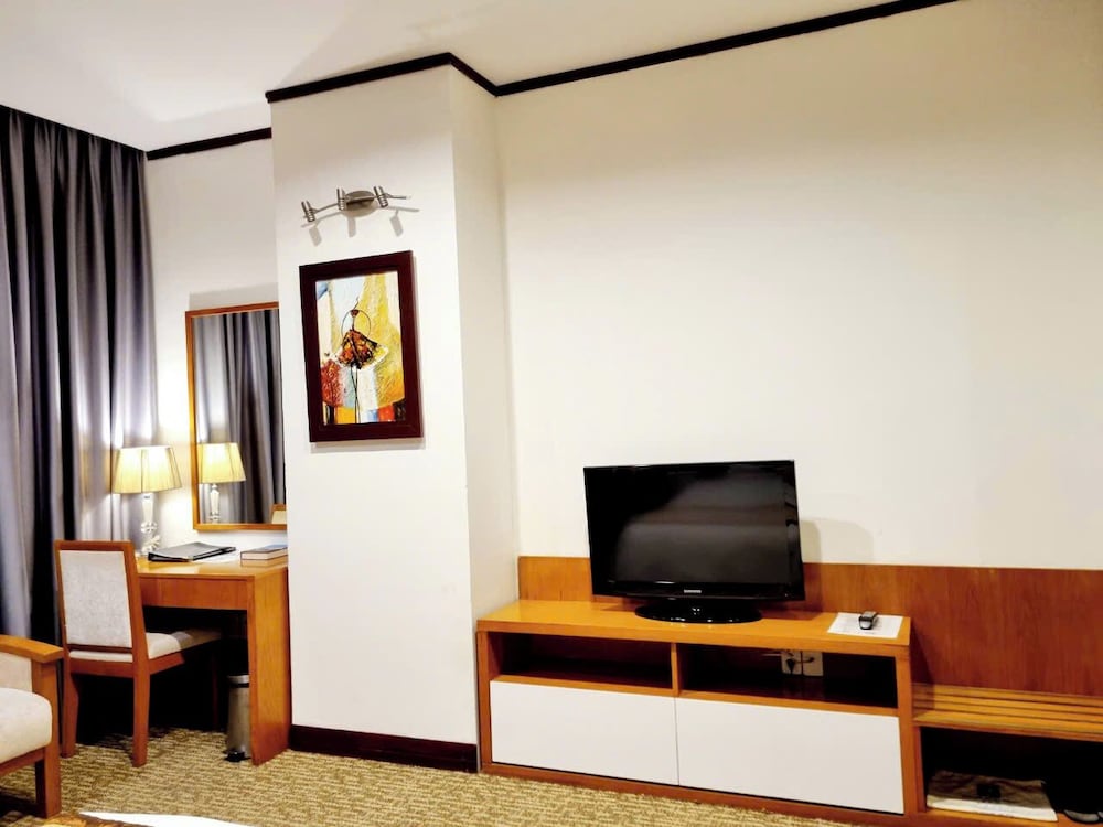 Da Nang Petro Hotel 60/71