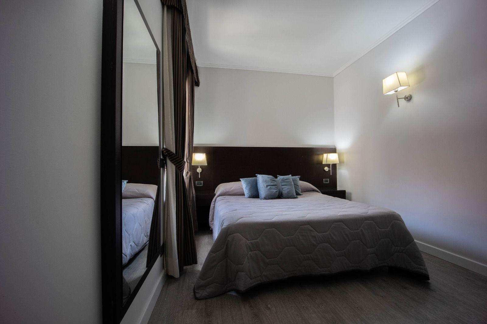 ECONOMY, TWIN BEDS