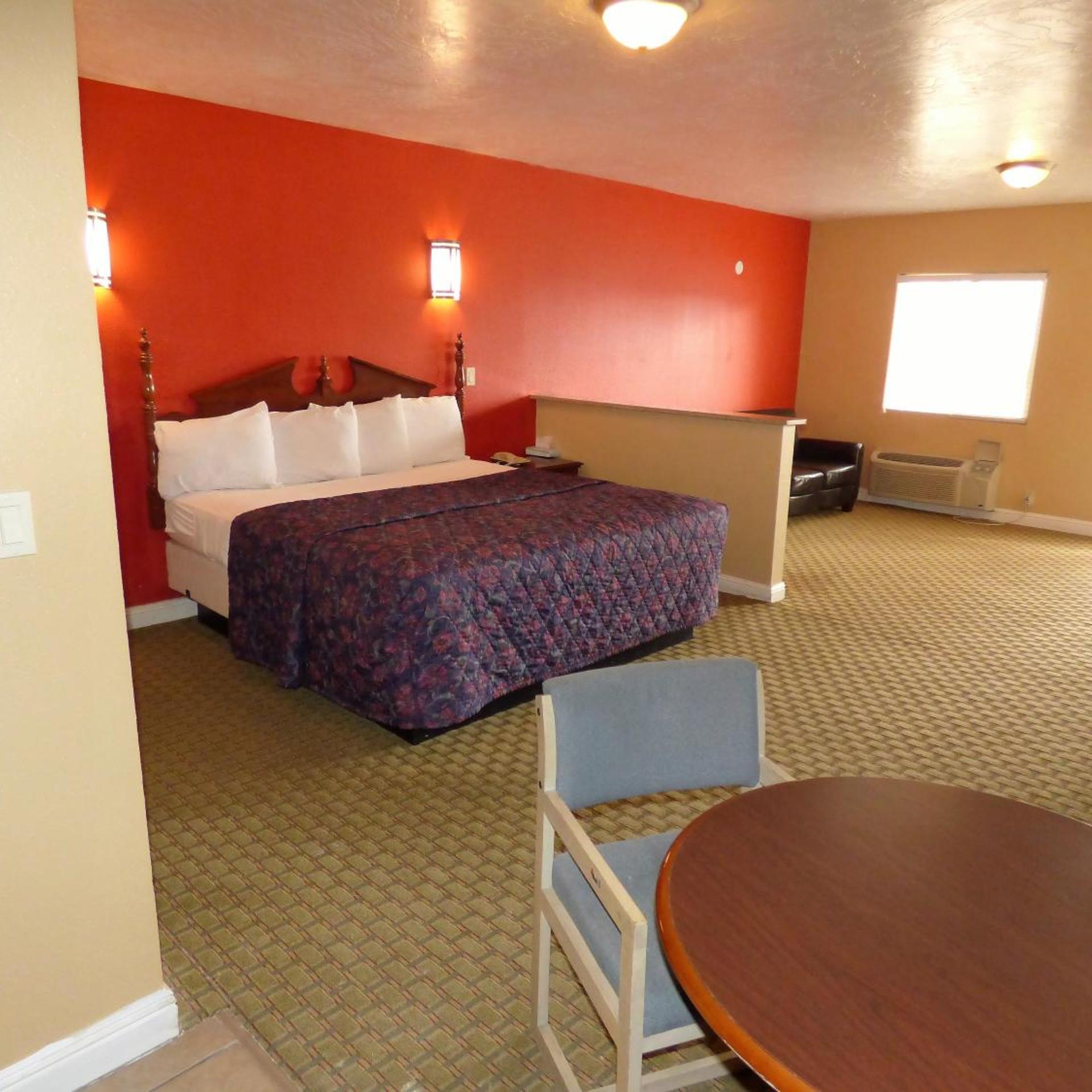 Economy Inn Suites 8/23