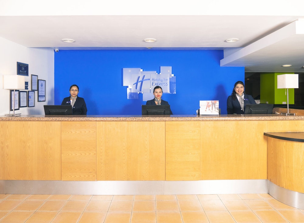 Holiday Inn Express Torreon 10/69