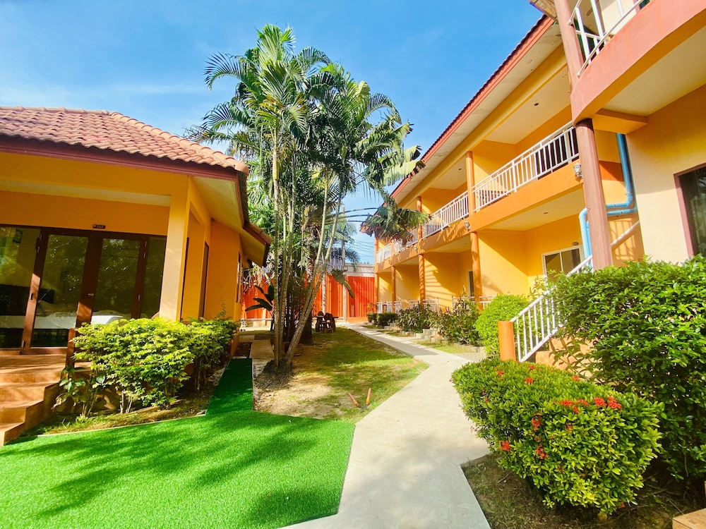 Pranmanee Beach Resort 8/50
