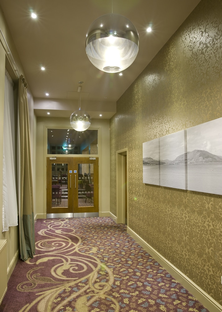 Glenburn Hotel 4/42