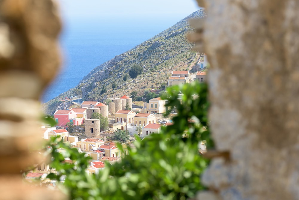 A Symi Residences 56/68