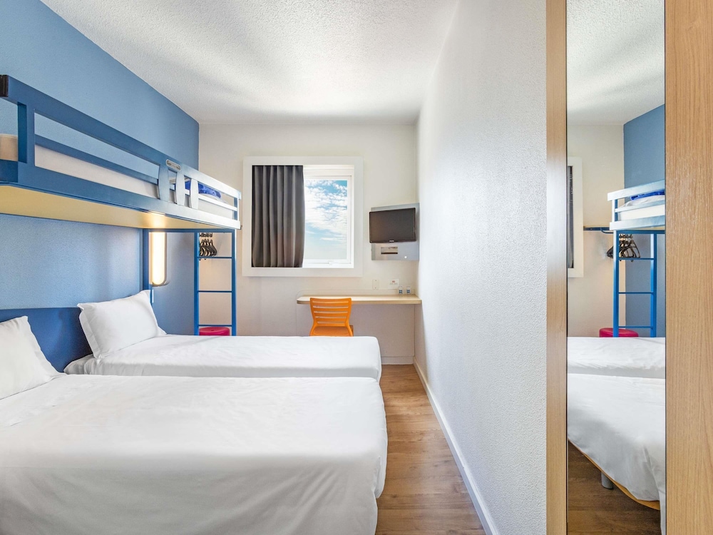 Ibis Budget Curitiba Centro 20/50