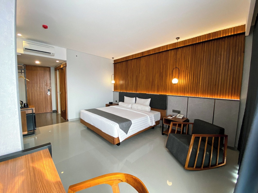 Nata Azana Hotel Ngawi 2/35
