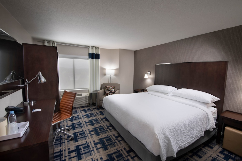 Four Points by Sheraton Charlotte - Lake Norman 13/42