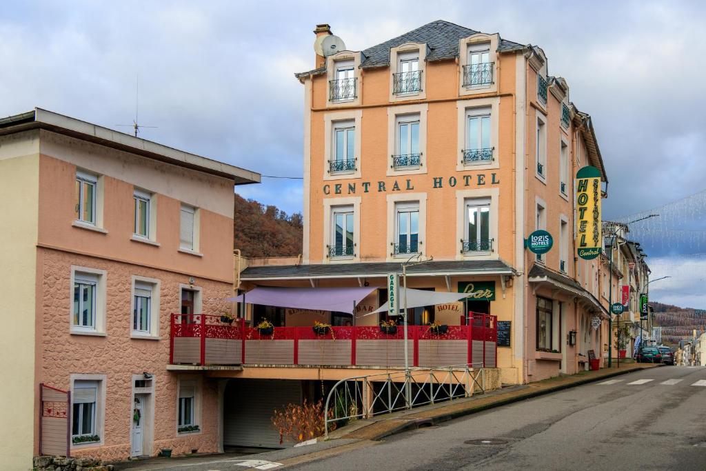 CENTRAL HOTEL 3/53