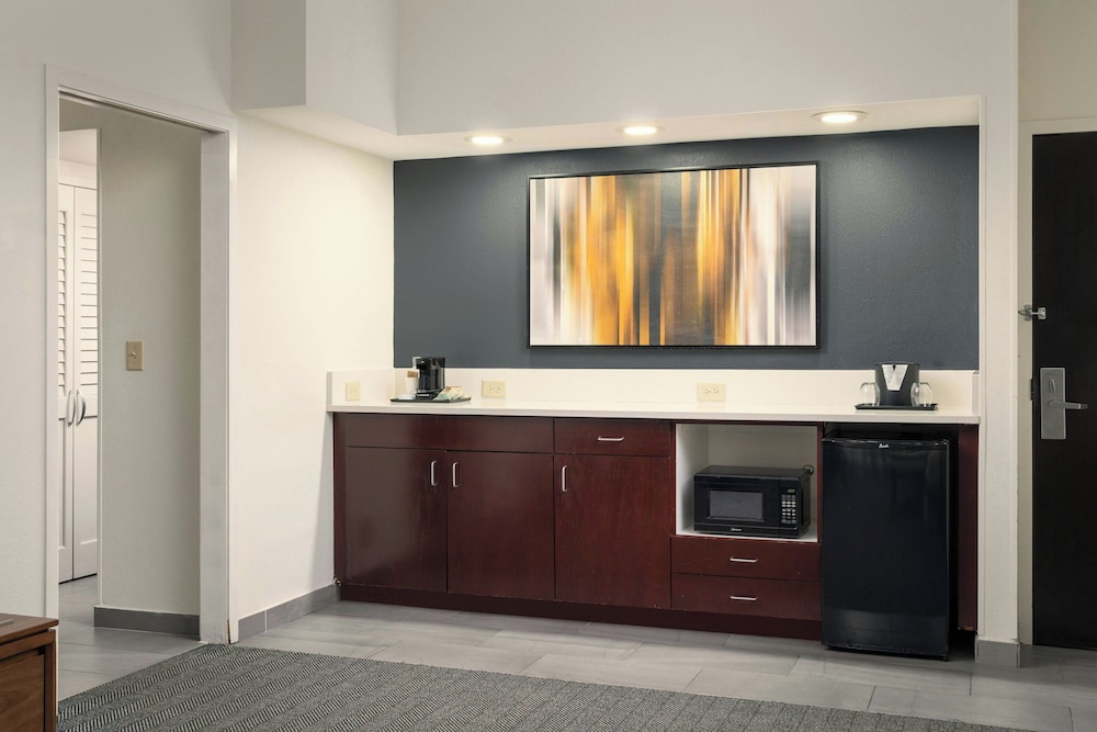 Courtyard by Marriott Gainesville 8/54