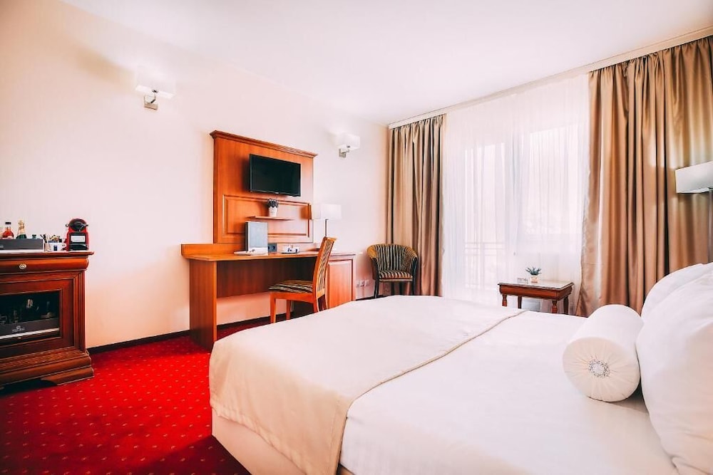 Hotel Athos R M T 12/69