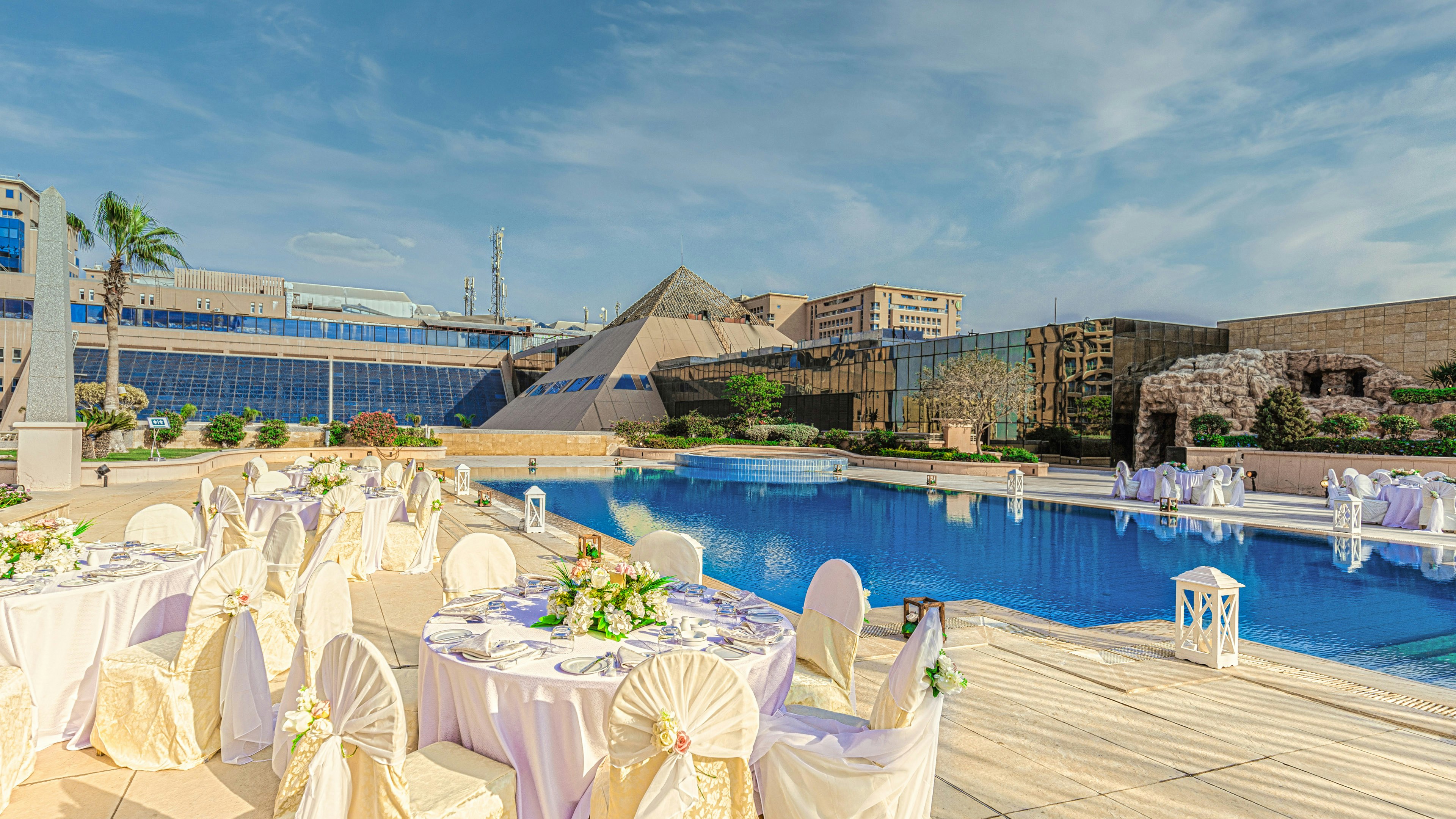 Holiday Inn Cairo City Stars 73/76