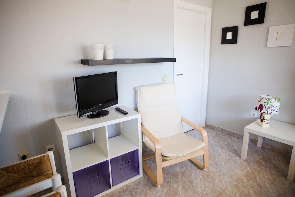 Hostal Alba 32/50