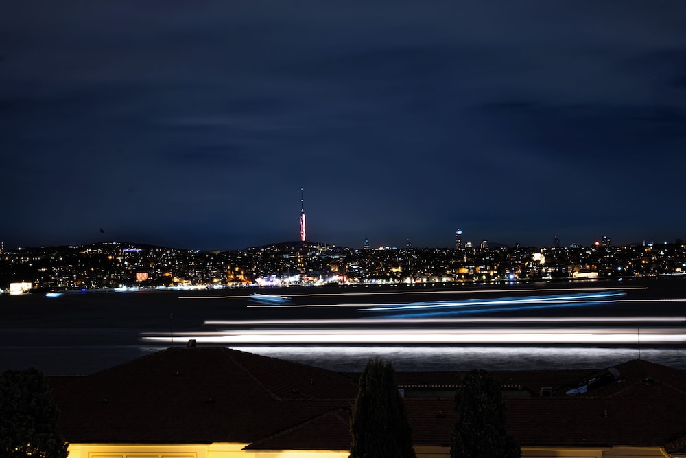 METROPOLITAN HOTELS BOSPHORUS 71/75